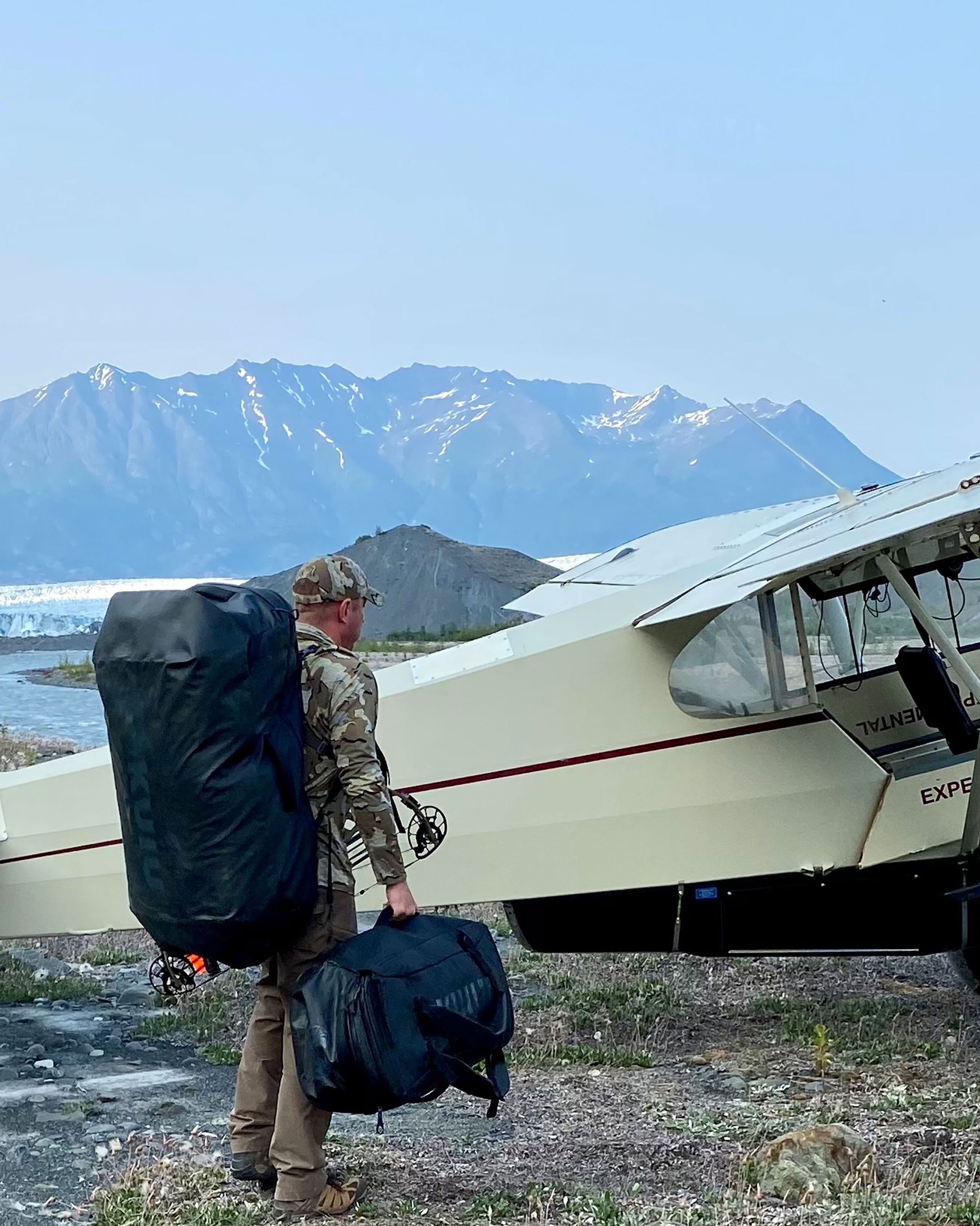 Waypoint 10400 Duffel | Black - Image 11